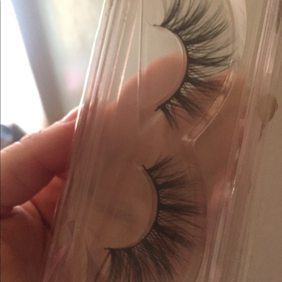 Faux mink eyelashes - Picture 2 of 4